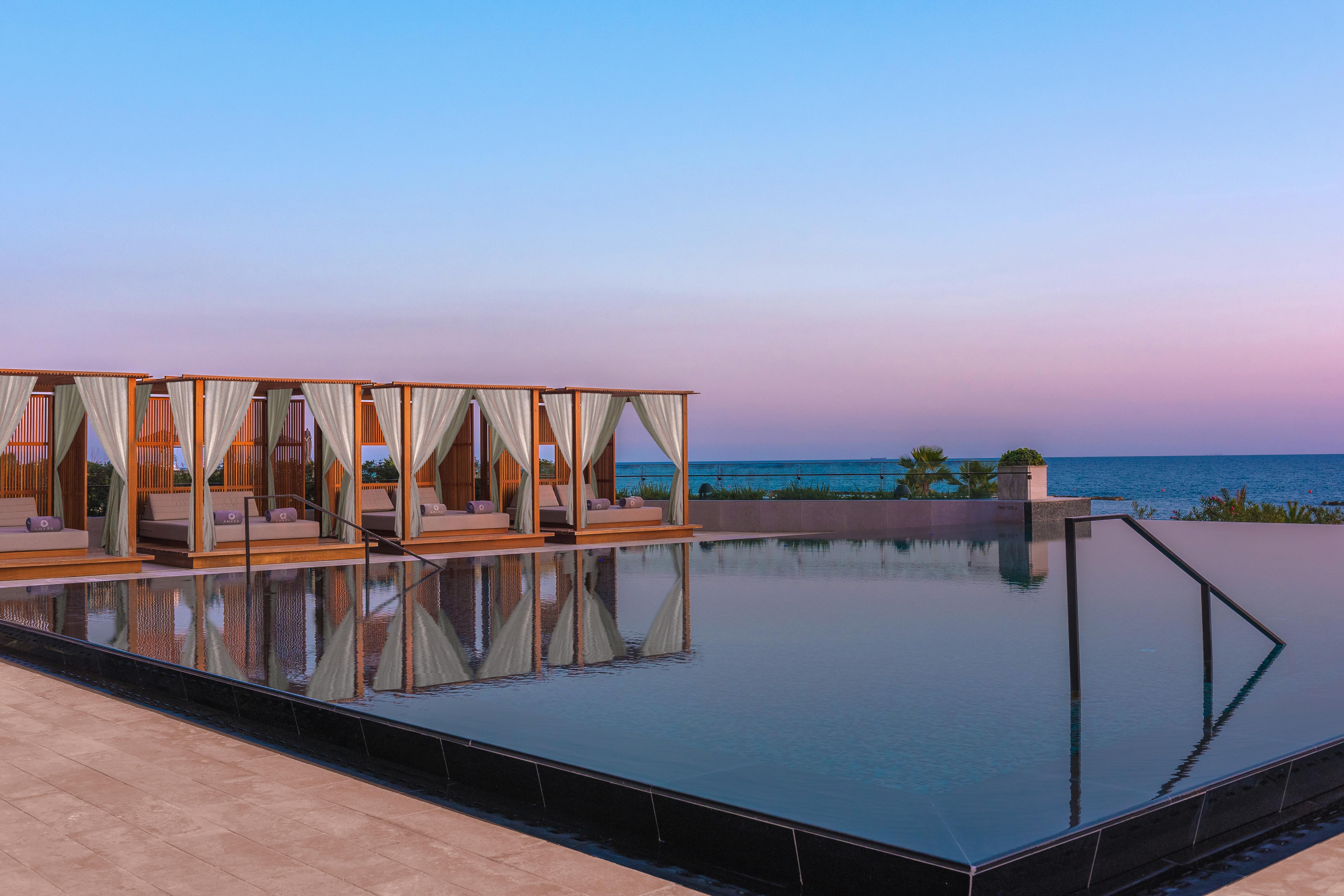 Amara - Sea Your Only View™ Limassol Eksteriør billede The rooftop pool at the hotel